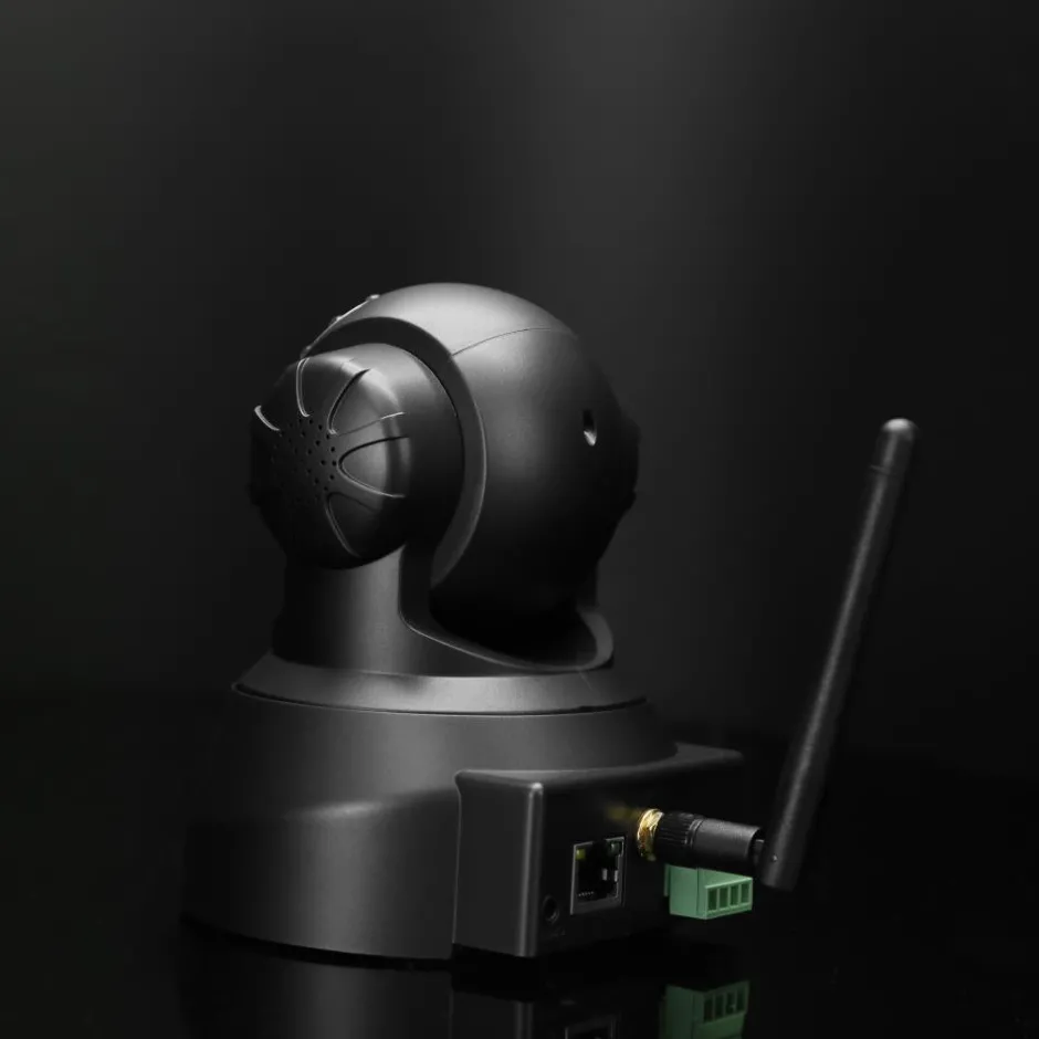 HD Wireless IP Camera System - Remote Control, Motion Detection, Wi-Fi<Pyle Hot